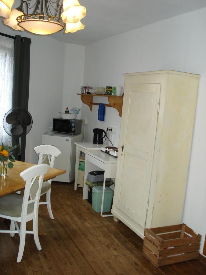 Appartement 25 Qm Mit Bad An Der Mosel - Naehe Koblenz ดีบลิค ภายนอก รูปภาพ