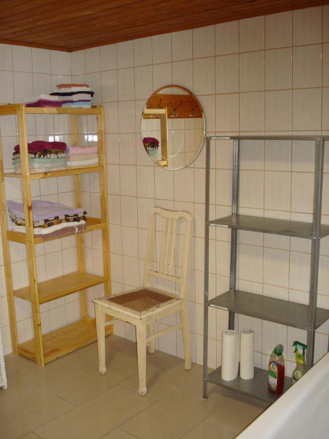 Appartement 25 Qm Mit Bad An Der Mosel - Naehe Koblenz ดีบลิค ภายนอก รูปภาพ